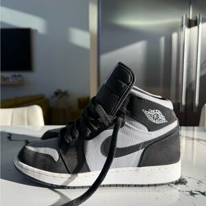 Air Jordan size 6Y